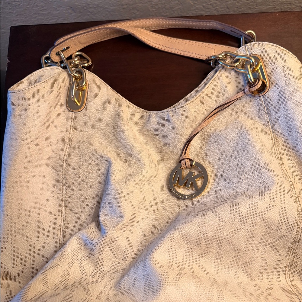 Michael Kors Beige and Gold Shoulder Bag